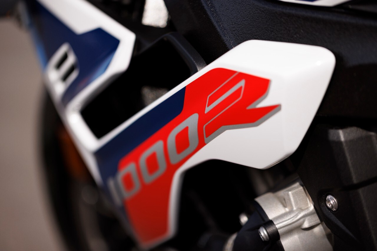 BMW M 1000 R: ADRENALINA pura!